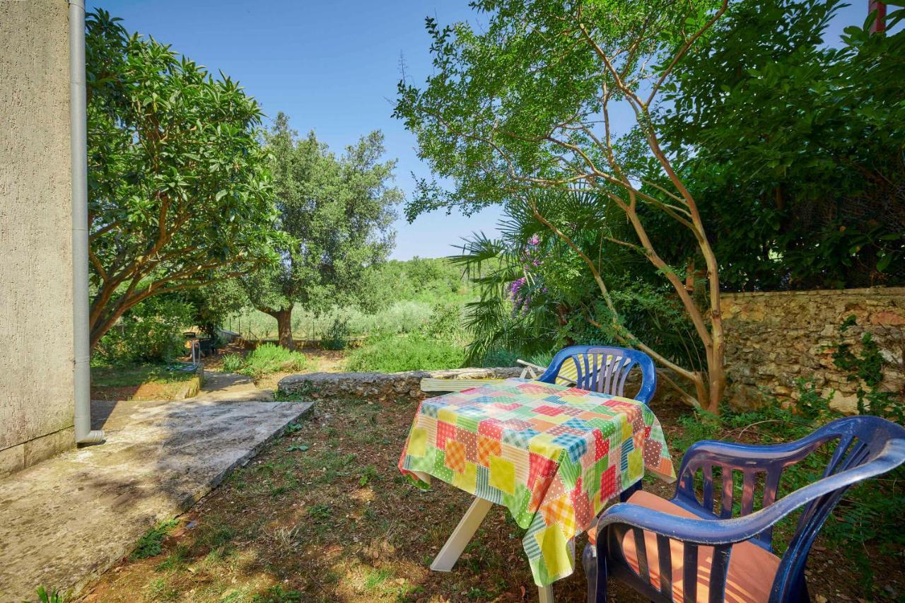 Apartments Davorka Banjole Εξωτερικό φωτογραφία