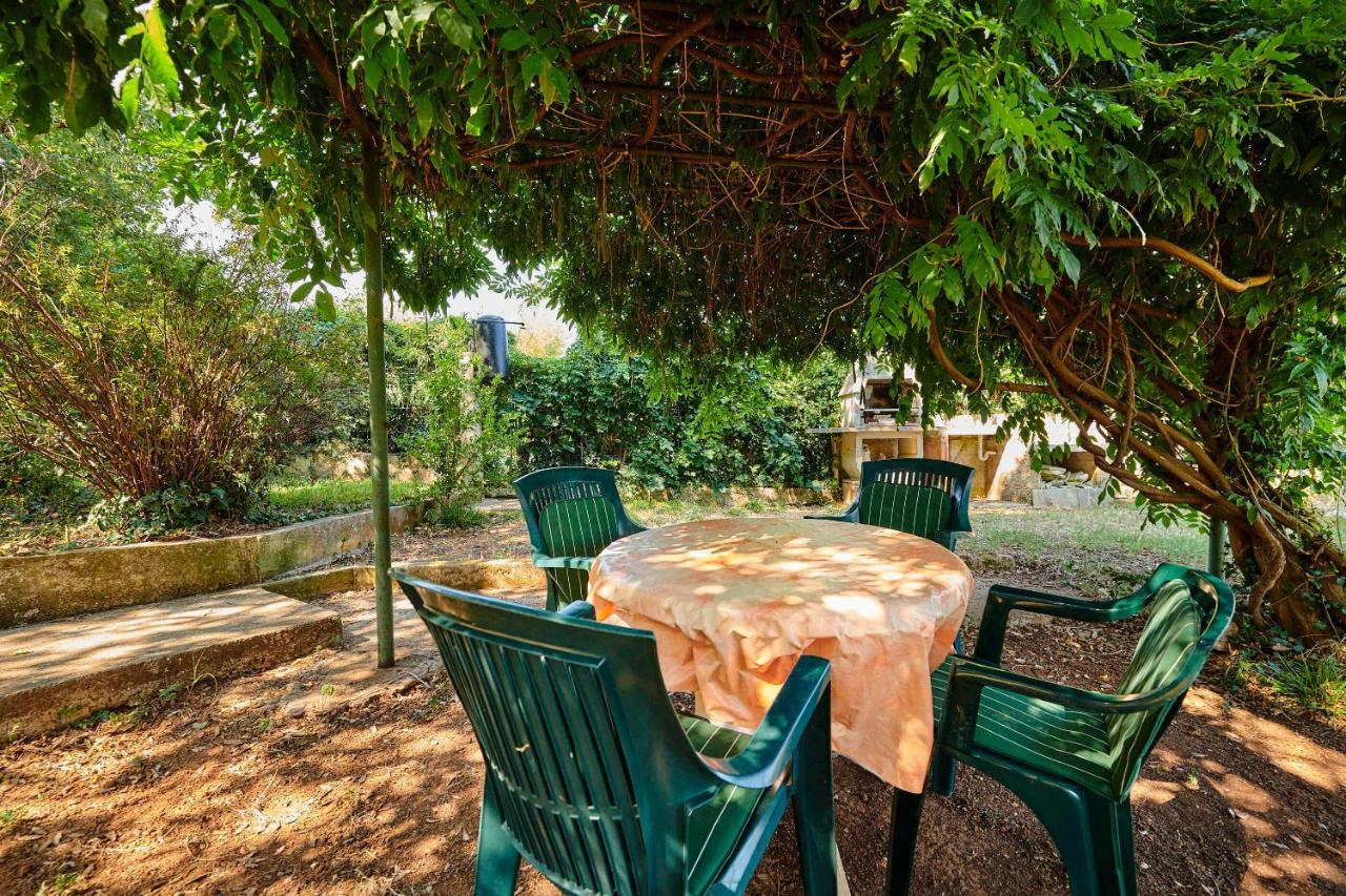 Apartments Davorka Banjole Εξωτερικό φωτογραφία